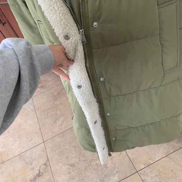 Garage Puff Parka in Olive - Picture 7 of 14